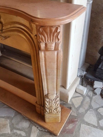 Obudowa kominkowa z marmuru, portal (nr ref. 0005) REZERWACJA