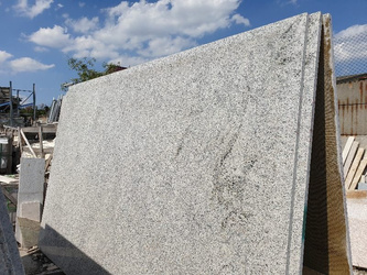 Slab Meera White - płyta granitowa (w całości)