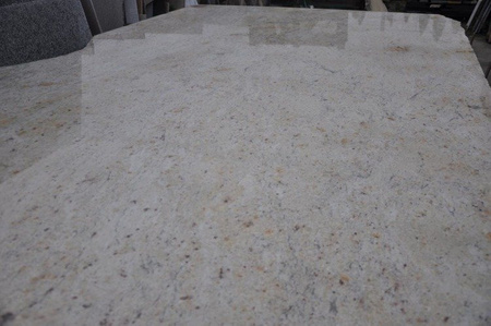 Crema Astoria - Parapet granitowy