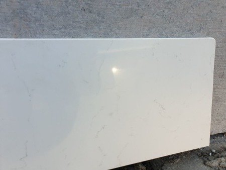 Slab Kwarc New Carrara - płyta kwarcowa (w całości)
